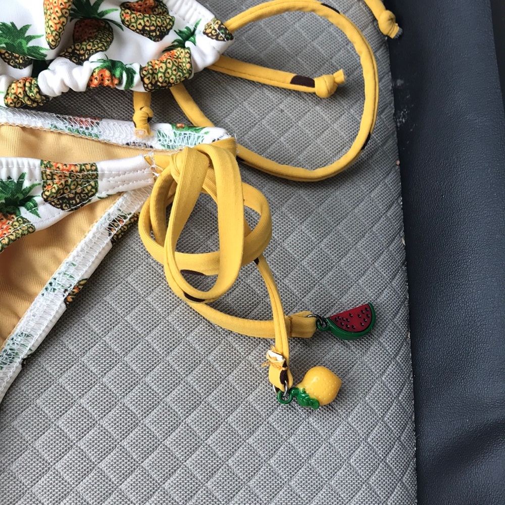 Maia pineapple string bikini Brazilian - Picture 4 of 5